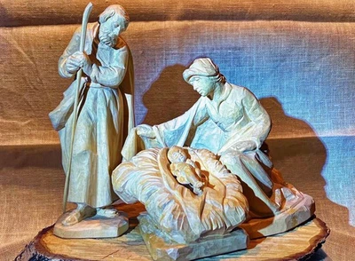 ⭐️ Krippenfiguren ⭐ ⭐️Heilige Familie 4tlg.Handgeschnitzt Naturholz ca. 20cm h - Bild 1 von 4