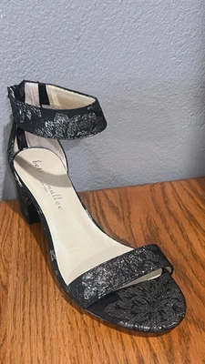 Nuevo Bettye Muller Tangle Mujer’s Correa al Tobillo Sandalias Zapatos Punta Abierta Talla 10 M Foto 1 de 4