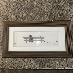 Sharon Nowlan Pebble Art "Sempre lì" Firmato. 15”x8” - Foto 1 di 6