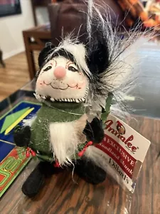 Annalee 2014 5" Woodland Skunk Christmas Collectible Doll - Picture 1 of 2