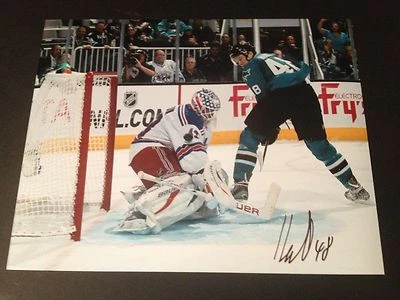 Tomas Hertl SHARKS Rookie Signed Auto 11x14 PHOTO - Image 1 of 2