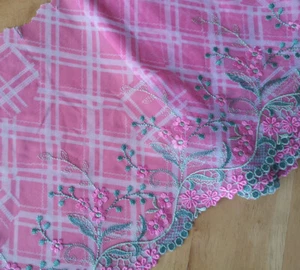 3,6 y 8" mit rosa/elfenbeinfarbenem Gitter Stretch Spitze & bestickt rosa/mintgrün Blume 1140 - Bild 1 von 2