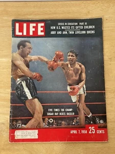 LIFE MAGAZINE, APRIL 7TH, 1958, SUGAR RAY DEFEATS BASILIO, COVER Elvis Presley - Imagen 1 de 16