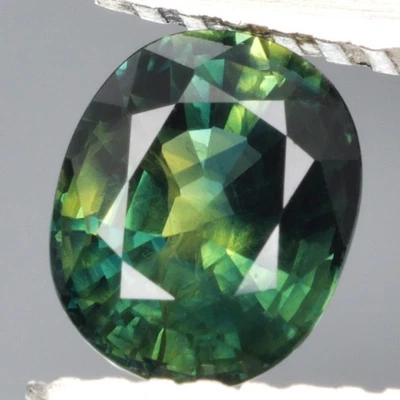 2.01ct Exceptionallty Beautiful Natural  Parti Colour Sri Lankan Sapphire - Image 1 of 4