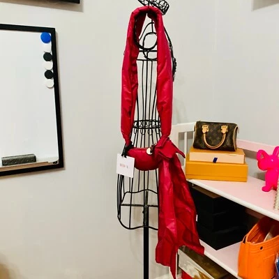 RED VALENTINO KNOT ME UP MINI BOW SHOULDER BAG - Image 1 of 4