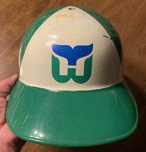CASCO de bateo recuerdo hockey Hartford WHALERS NHL de colección Sports Products Corp - Imagen 1 de 24