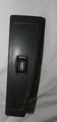 GM # 3544520  power window switch & bezel 1996-02 Cadillac ElDorado - Image 1 of 4