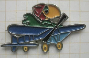 FLUGZEUG / COMIC ........................................ Airline-Pin (266d) - Picture 1 of 1