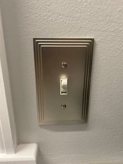 Placa de pared de palanca de 1 banda Hampton Bay escalones en niveles níquel satinado 84TNHB - NUEVO Foto 1 de 1