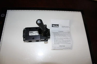 PARKER 523831000 Manual Air Control,3-Way,3-Pos Valve Foto 1 de 4