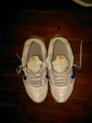  Nike Air Trainers Womans Size 7 - Image 1 of 4