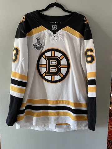 Authentic Boston Bruins Marchand Jersey w/2019 Stanley Cup Patch Size 52 Cover