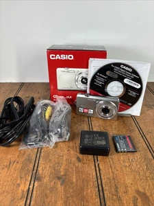 Casio EX-ZS10 EXILIM Compact Digital Camera 14.1MP 5x Zoom Silver W/Box - Picture 1 of 10