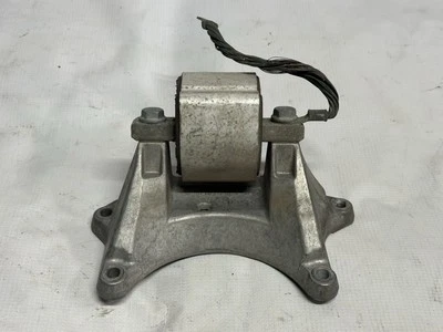 2001-2007 MERCEDES-BENZ W203 C230 C-CLASS CLK-CLASS OEM TRANSMISSION BRACKET - Image 1 of 4