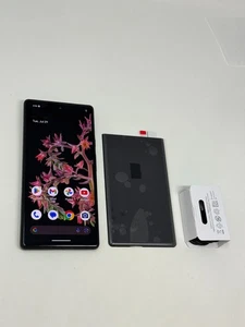 Google Pixel 6 (GB7N6) 5G - 128 Go débloqué d'usine noir orageux - *arrière fissuré* - Photo 1 sur 10