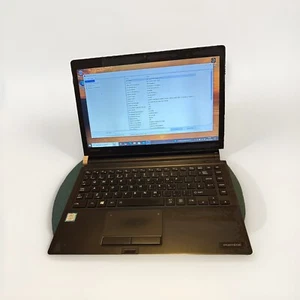 Toshiba Portege A30-C-13E 13.3" HD 2.3GHz 8GB RAM 512GB SSD Win 11 Pro - Afbeelding 1 van 6