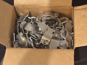Thomas & Betts 2 Stück Aluminium Riemen 702 1 AL (Box mit 100) - Bild 1 von 8