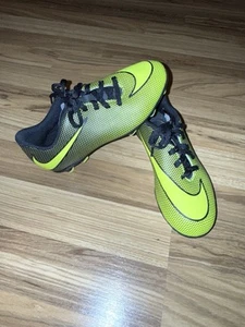 Nike 1Y Kinder JR Bravata II FG (844442 070) schwarz grün Volt Fußballschuhe Jugend - Bild 1 von 9