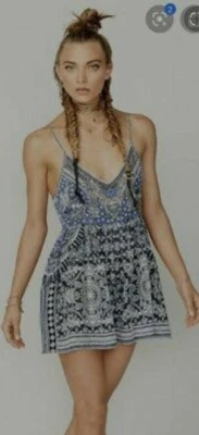 Mono Camilla Franks Pequeño Héroe de la Ciudad Reunido Seda Talla 1 10 Pequeño $4 EXPRESS Foto 1 de 4