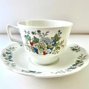 Vintage Royal Doulton New Hampshire Fine China Cup Saucer Set England 1981 - Picture 1 of 7