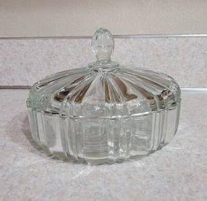 Plato de caramelo de vidrio de café antiguo transparente Anchor Hocking fondo de tela de araña con tapa - Imagen 1 de 6