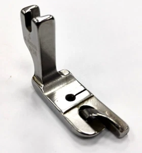 Scroll hemmer foot  4.8mm (3/16")  #120805 for Singer - Picture 1 of 3