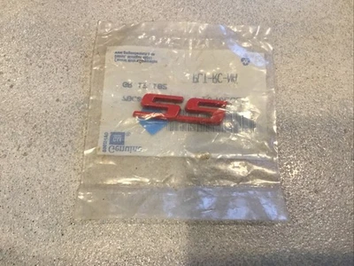 2000-2007 Chevrolet Monte Carlo SS Emblem 10402626 GM NOS - Image 1 of 2