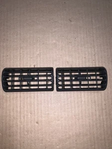 Jeep Cherokee XJ 97-01 OEM tablero central ventilaciones persiana salida conductor pasajero par - Imagen 1 de 2