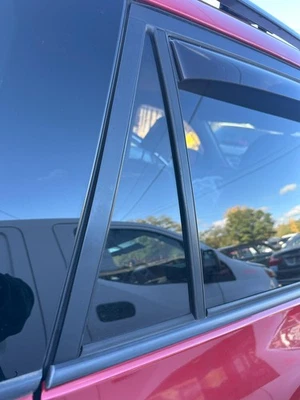 Used Rear Right Door Vent Glass Rear fits: 2012 Toyota Rav4 R. privacy tint Rear Foto 1 de 4