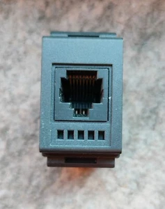 NUOVO ORIGINALE PRESA DATI TELEFONICI 4974 RJ45 BTICINO LIVING CLASSIC cat. 3 - Picture 1 of 6
