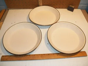 Vintage Lot of 3 SUTHERLAND PAPER CO. "BAKE-A-PIE" Pie Plates - Picture 1 of 4