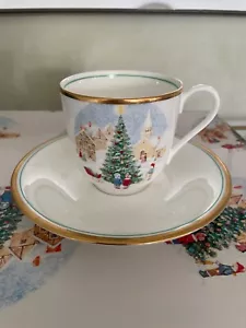 Mikasa Christmas Tree Coffee Cups & Saucers: Unused - Picture 1 of 3