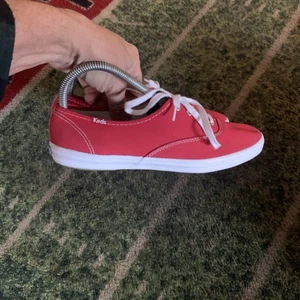 Keds Champion Sneakers Shoes Red Canvas Women's Size 8.5 Low Lace Up - Picture 1 of 7