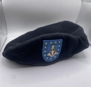 100% WOOL BERET HAT WITH KNOWLEDGE - INTEGRITY PIN - SIZE 7 - Picture 1 of 4