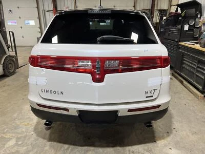 PUERTA LEVADIZA TAPA MALETERO TRASERO LINCOLN MKT 10-19 CON PINTURA CÁMARA DE VISIÓN TRASERA UG Foto 1 de 4