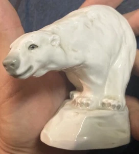 GREAT ca.1920’s Hand-Painted POLAR BEAR FIGURINE by Amphora of Czecho-Slovakia - Picture 1 of 11