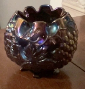 Vintage Fenton Glass. Footed Royal Purple Rose Bowl 4" Tall. Floral Pattern. - Picture 1 of 6