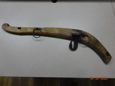 Antiguo arnés de caballo buey primitivo vintage de 28" collar de yugo arado roble y hierro fundido Foto 1 de 4