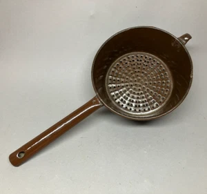 Chatarra de guerra posguerra pasta colador máscara de gas filtro Wehrmacht esmaltado [4057-3] - Imagen 1 de 9