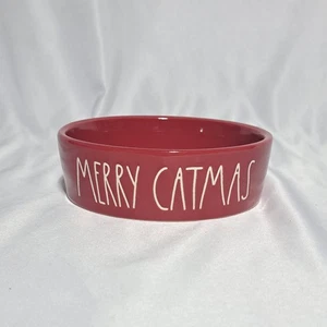 RAE DUNN Holiday Christmas MERRY CATMAS Red Cat Kitten Food Bowl 5 Inch - Foto 1 di 4