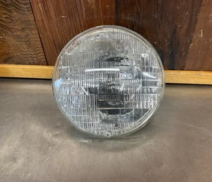 VINTAGE Wagner Sealed Beam Headlight, 7". Tested. Used. JMG102 - Picture 1 of 11