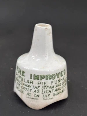 60179 Old Vintage Antique Printed Pottery Ironstone Kitchen Pie Funnel Bird Jar - Image 1 of 4