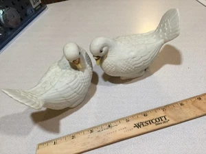 vintage ceramice type sitting birds doves Japan - Picture 1 of 9