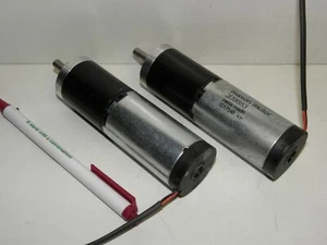 Maxon DC brushed Gear motor 309883 with V112936-1-5 Gear head 86 to 1 ratio set - Picture 1 of 3