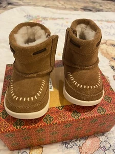 Ugg Boots For Baby - Picture 1 of 5