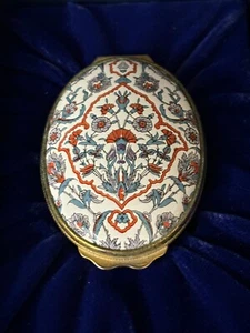 Caja de baratijas Halcyon Days "diseño de azulejos iznik del siglo XVI" Viene con caja - Imagen 1 de 13