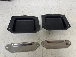 TRIUMPH SPITFIRE MK4 1500 TÜRGRIFFE INNEN  - Bild 1 von 1