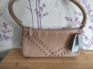 Oasis Vintage Tan Zip Leather Small Hand Bag Women's Size 26cm x 12cm Bnwt - Picture 1 of 16