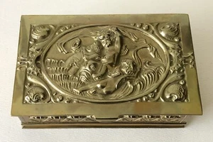 Antike deutsche schwere Messing Neptun Cherubs tummelndes Wasser Fisch Schmuck Box - Bild 1 von 12
