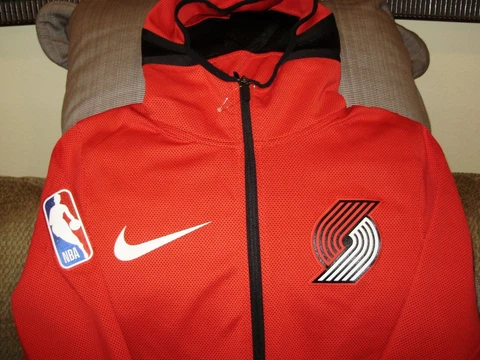 NBA Portland Trail Blazers NIKE THERMA FLEX Dri Fit Full Zip Hoodie Jacket Men M Cover